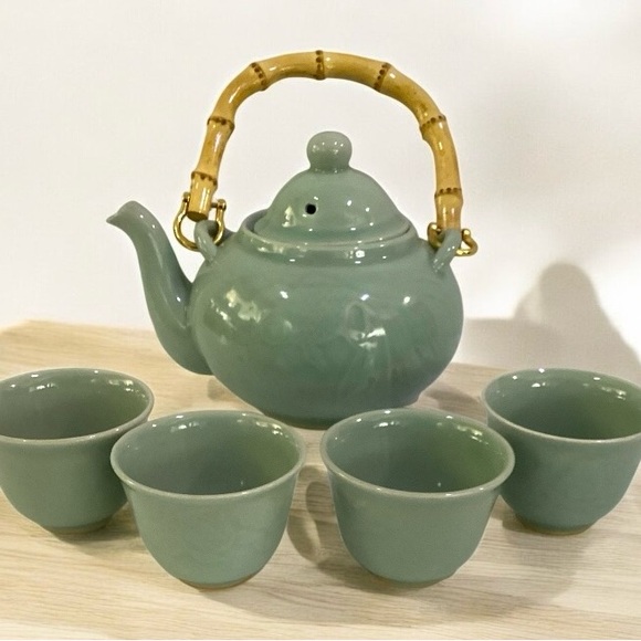 Lillian Vernon Teapot & 4 Tea Cup Set Koi Fish Asian Celadon Light Jade Green - Picture 1 of 7